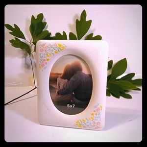 Intercraft Porcelain Frame